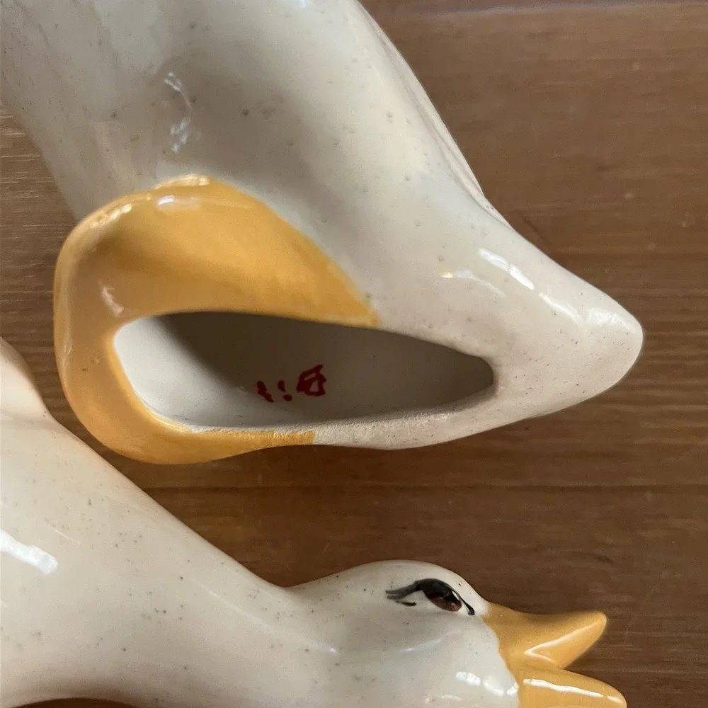 Ceramic Duck Figurine Set White Yellow Beaks Speckled Glaze Vintage Decor